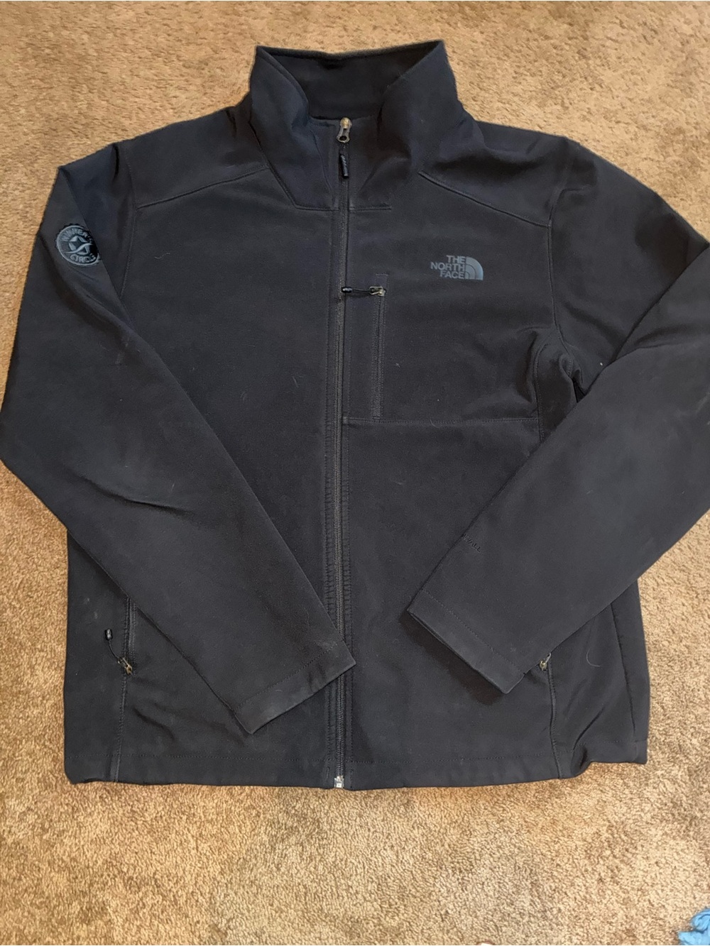 The North Face Men's Black Lightweight Fleece Jacket